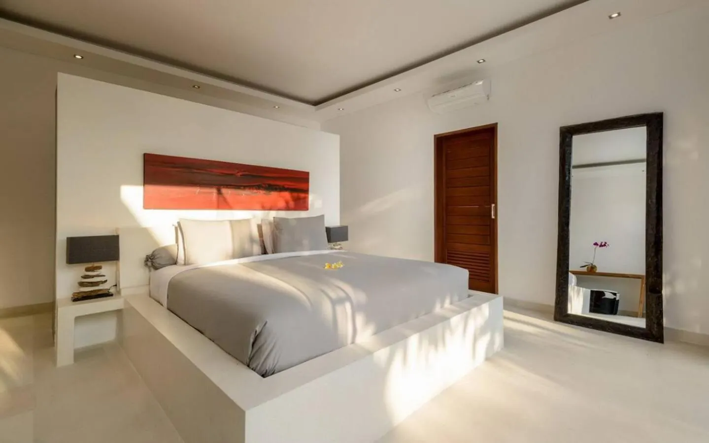 Gorgeous Tropical 3 Bed Pool Villa, 24Hr Security Seminyak