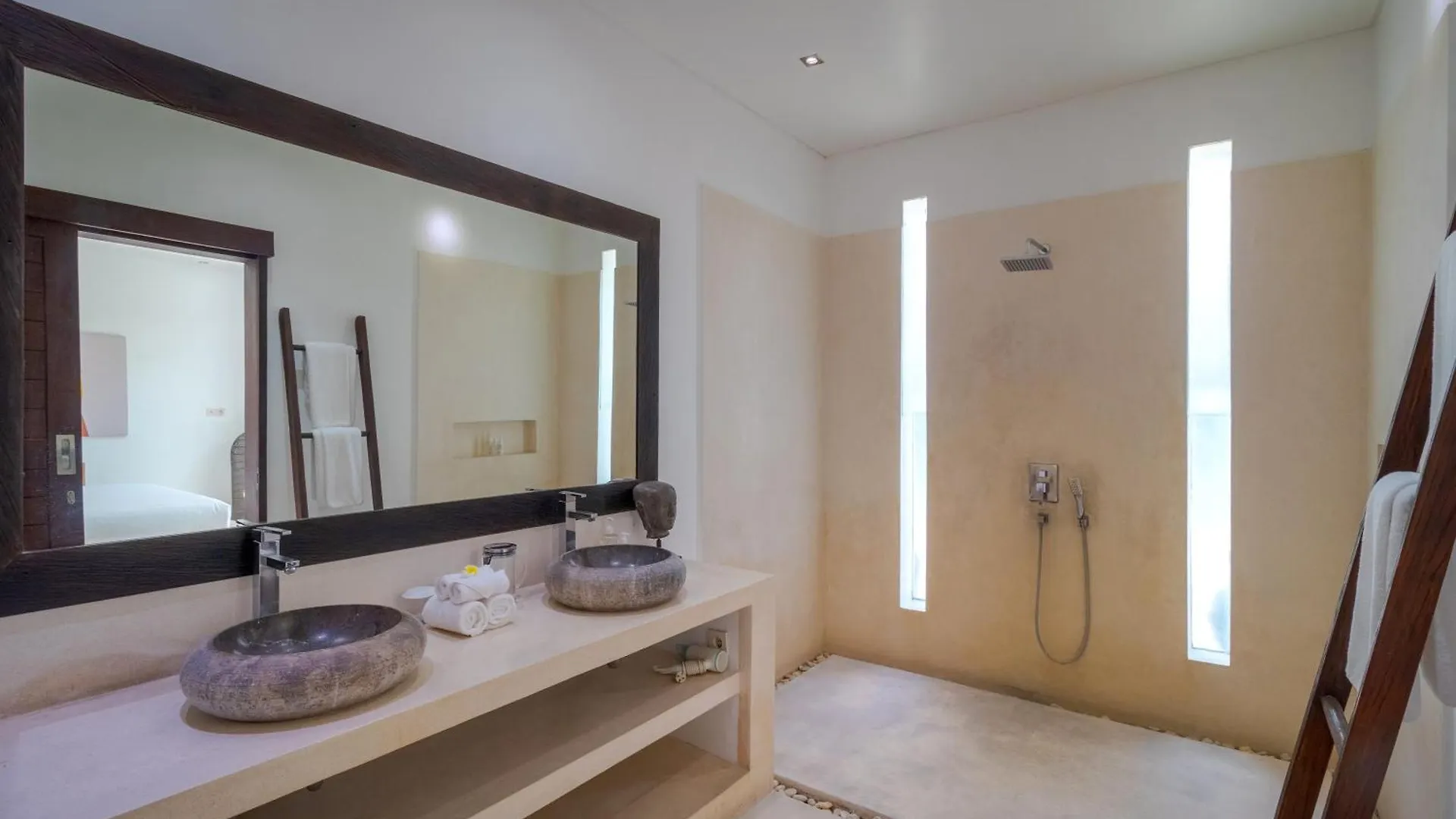 Gorgeous Tropical 3 Bed Pool Villa, 24Hr Security Σεμινιάκ Ινδονησία