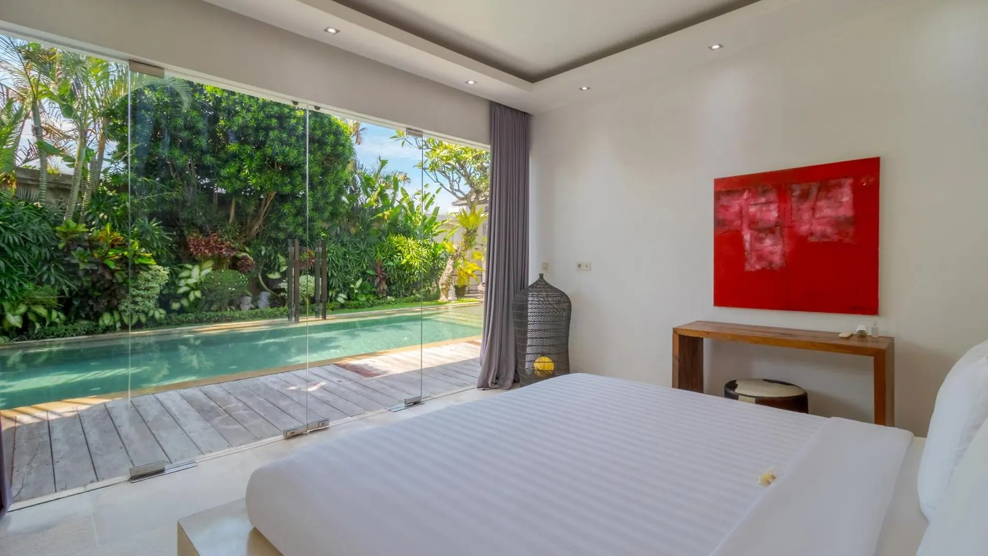Villa Gorgeous Tropical 3 Bed Pool Villa, 24Hr Security Seminyak