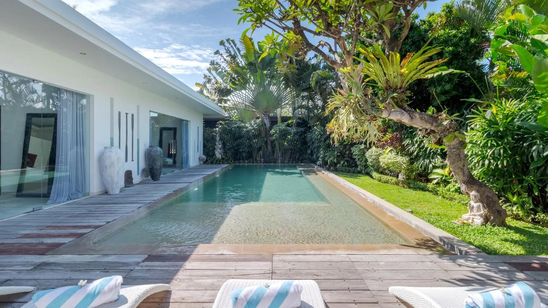 Gorgeous Tropical 3 Bed Pool Villa, 24Hr Security Σεμινιάκ