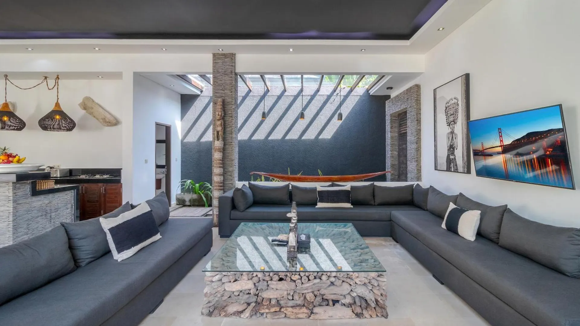 Vila Gorgeous Tropical 3 Bed Pool Villa, 24Hr Security Seminyak